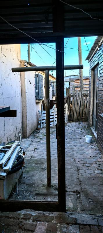 2 Bedroom Property for Sale in Kwanonqaba Western Cape